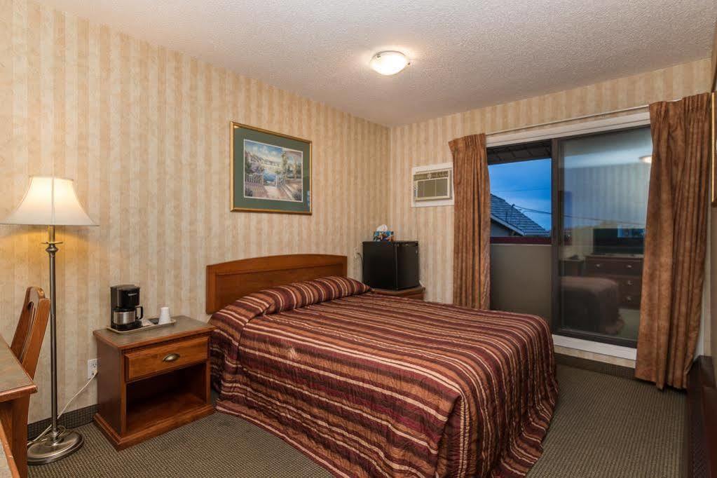 Motel Canadas Value Chinook Station 2*